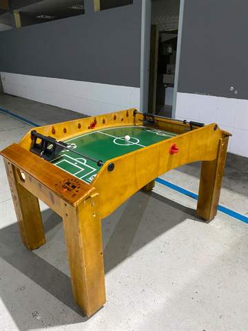 Mesa de futebol de palheta de madeira